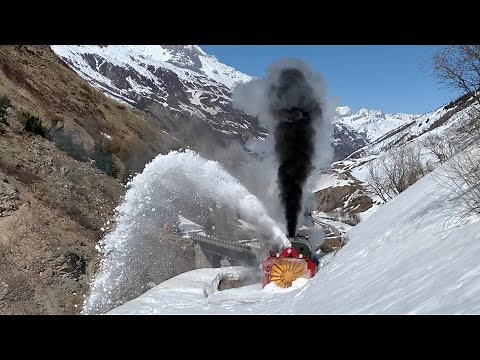 DFB Dampfschneeschleuder R12 im Frühlingsschnee 2021, Steam snow plough in the swiss mountains!