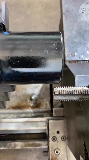 202K views · 955 reactions | Fazendo rosca #machine #torno #fresadora #cnc #usinagem #o #industria #a #metal #mecanizado #mecanica ##fresa #machining #metalmecanica #n ##ceramica #cncmachining #ferramentaria #tornearia #mecanizadocnc #metalurgia #tornocnc #machinist #engenharia #tornomecanico #cncmachine• #soldador #soldadura | Weld Torno usinagem | Facebook