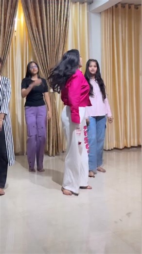 125K views · 1.8K reactions | Baby Ko Base❤️ . . . . . . . . . . . . #babykobasspasandhai #90ssongslovers❤️✨ #90shindisongs #evergreensongs #bollywood #explorepage✨ #foryoupage #instagram #instafashion #instagood #instadaily #reelkarofeelkaro #reelsindia #reelindia❤️❤️ #dancevideo❤️ #viraldancevideo #love | Purvi Tripathi | Facebook