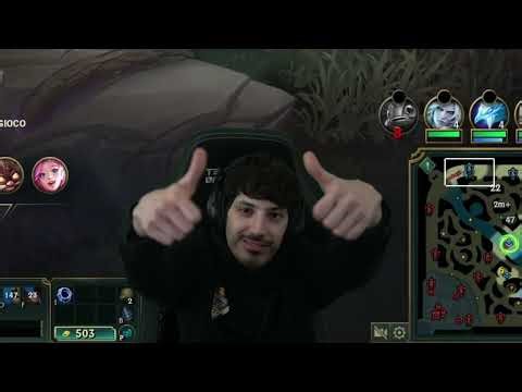 I'm going crazy for Varus Top