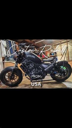 Custom Honda Rebel500 [ Sound Test & Walk Around ] Another stunning Honda Rebel500 2023 from USA Installed with the following accessories: - Noy Custom Slash-Cut Eliminator Slip-On (w/ Exhaust Bracket) - Custom Ape Bar 6" - Custom Brake-Clutch-Throttle Cable Kit (Non-ABS) - Custom Detailed HD Tank Cover - Custom Springer Seat - Custom Rear Fender Kit w/ Sissy Bar - The Bressket Leather Under Chassis Small Bags (Pair) - Motozaaa Rear License Plate Holder For more details, visit our Facebook Page: