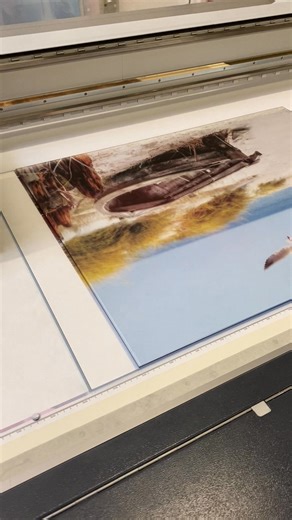 En direct de l'atelier ! Impression direct sur verre trempé. Le verre trempé reflète la lumière et donne une dimension esthétique supplémentaire. Fabrication 100% française 🇫🇷 🇫🇷 Livraison partout en France et Belgique 🇫🇷🇧🇪 d'infos sur https://ma-credence-deco.com/ Bonne journée à tous. #credence #decoration #cuisine #madeinfrance #fabriquéenfrance #surmesure #renovation | ma-credence-deco.com