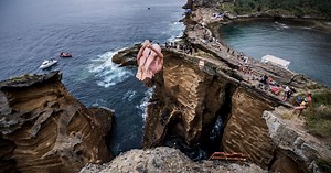 Will these cliff divers hold their nerve in Azores?