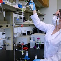 Video: Size Exclusion Chromatography to Analyze Bacterial Outer Membrane Vesicle Heterogeneity