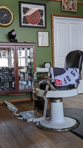 40 reactions · 4 comments | 2 year anniversary for Straight Edge Barber Shop! Thanks to everyone who has come through our doors and supported us the last 2 years, we are grateful with the response we have gotten since opening the doors And all the connections and lessons we have learnt on the way. Looking forward to seeing you all in the years to come  | Straight Edge Barber Shop | Facebook
