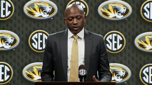 Dennis Gates on Anthony Robinson's growth