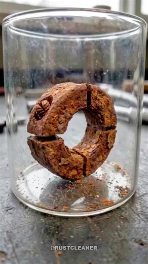 Rusted bolt ASMR clean through Spray Liquid 🫟 . . . #rusty #toolrestoration #satisfyingasmr #asmr #ring