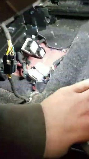 2015-19 F-150 restraint control module removal