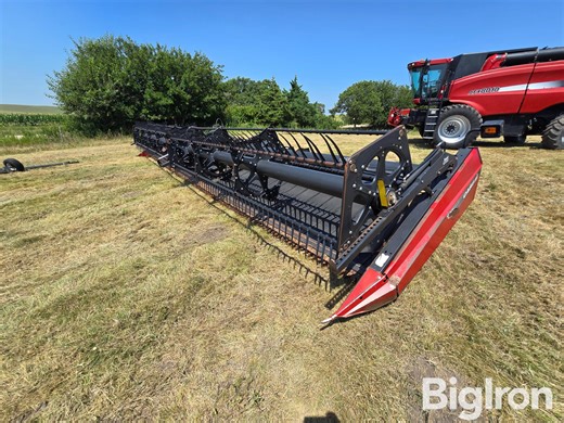 2007 Case IH 2062 Draper Header | Agriculture