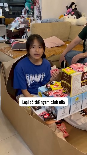 25K views · 600 reactions | Em gái tôi muốn đi tàu #xuhuongfb #shortsviral #shorts #haihuocvuive #reel #reelsviral #reelvn #xhh #haihuoc #giaitri #douyin #xuhuong | Thích Xem Review | Facebook