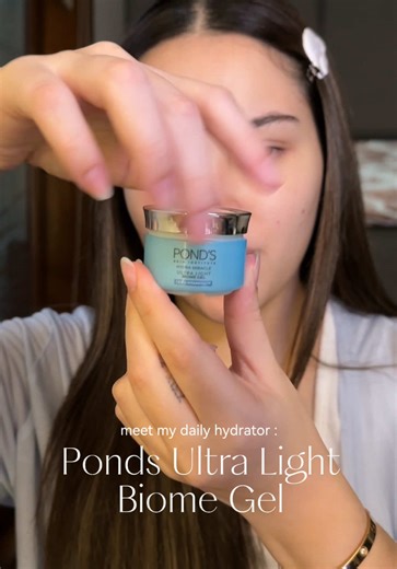 kulit lagi dehidrasi tapi nggak keliatan? aku lagi pakai POND’S Ultra Light Biome Gel 🤍 ringan banget, cepet nyerep, bikin skin feel calm, plump & healthier. @PONDSIndonesia #PONDSBIOMETOK #PONDSID