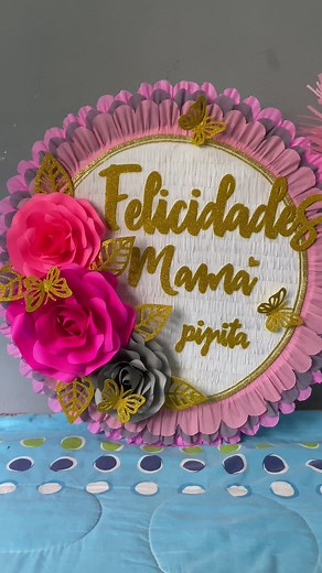 Circular Piñata Ideas: Personalized Mexican Pinatas for Mama with Roses and Flowers