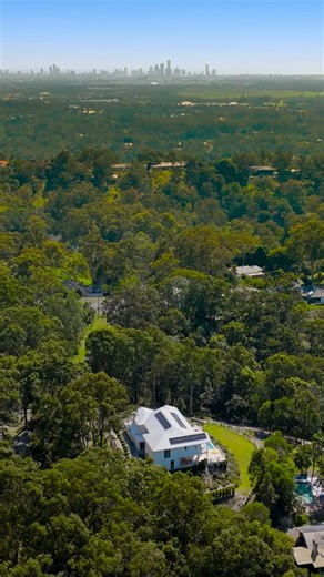 7.9K views · 177 reactions | A Gold Coast Hinterland Hideaway, that’s only a short drive down to world-famous beaches. You don’t have to choose between a tree-change or sea-change here! Get your tickets from just $5 today! https://dreamhomeartunion.social/426 | Draw 426 | $4,049,873 | Tickets $5 | Close: 8pm (AEST) Tue 17 Jun 2025 | Drawn: 10am (AEST) Wed 25 Jun 2025 | T&Cs apply | Dream Home Art Union | Facebook