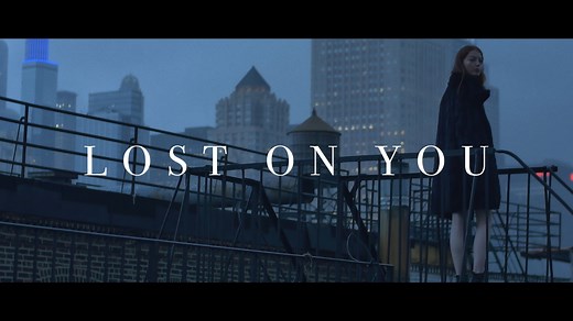 LP - Lost on you - Letra traducida