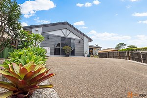 Sold House 10 Kimridge Drive, Heritage Park QLD 4118 - Feb 24, 2023