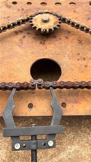 Smart Chain Link Repair Using a Roller Chain Puller Tool #shorts #shortsfeed #shortvideo #viral #tik