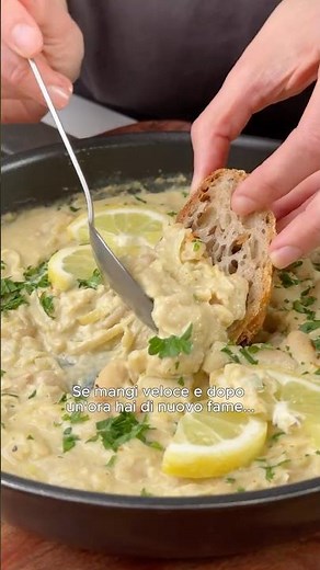 Fagioli cremosi con porri, tahini e limone