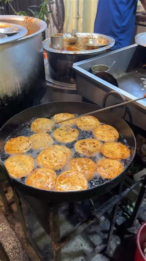 Ganesh Ram | Peppa Foodie on Instagram: "Mutton Set 🤤💥♥️ . . 📍 Boopathiraja Thoothukudi Poricha Parotta Kadai 🌍 116, Padmanaba Nagar Main Rd, Padmanabha Nagar, Choolaimedu, Chennai, Tamil Nadu 600094 🔗 https://maps.app.goo.gl/SYHtEGovkXAeT3ceA . 💵 Pricing 💵 Mutton Set - ₹190 INR . . [ Poricha Parotta, Parotta, Boopathy Raja Poricha Parotta, Parotta near me, Peppa Foodie, Peppa foodie shorts, food in Chennai, food spots in Chennai, Food near me, Chennai food spots, Poricha Parotta Chennai 