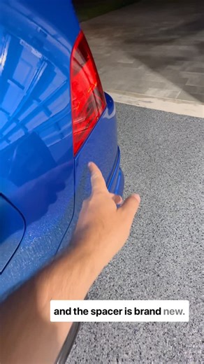 Paint Society on Instagram: "Little by little I have been fine tuning the small details on the #Dc5 project. One of the biggest annoyances I had is the rear bumper just sticking out a little bit. Mind you this is a brand new bumper and brand new spacer and the car has never been hit before in this area. Most likely you might have the same issue on your car and here is how to fix it. Sometimes all it takes is a simple butterfly screw/bolt to suck in that spacer so it stays tight to the body. This