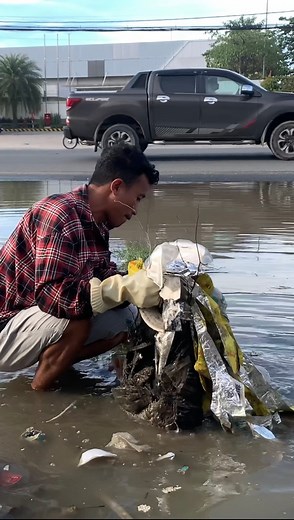 51K views · 1.3K reactions | Flooding flow plastic #lifestyle | Phea Cleaning Culverts | Facebook