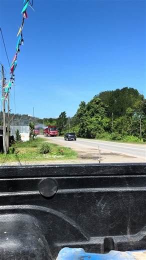 Abang Lori Apple Delivery: Quick Ride with Abang Lori