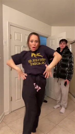 They walked in 😂 #dance #split #foryou #duet #dancer