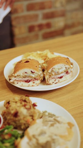 Savor the season’s flavor with our new holiday menu items 🍂🎄😋 Introduced by Chef Erik! Check out our menu to see much more! | La Madeleine French Café