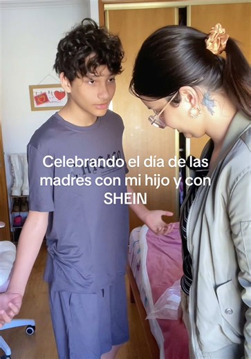 #Publicidad Descarga la app de SHEIN, busca XBS3P y utiliza MAlacubanadelpijamarosa981 para ahorra a lo grande en más de 500,000 productos más vendidos . Celebra a cada mamá con SHEIN ! 🎁✨ @SHEIN Spain @SHEIN #SHEINMothersDay #SHEINsaveinstyle Zapatillas casuales grises Tienda: Mote New 🆔 358395028 🔗 https://shein.top/9og1red Zapatillas gruesas gris y beige Tienda: Fashionable Light-footed 🆔 329012051 🔗 https://shein.top/hkzhdu0 Zapatillas blancas Tienda: Chic Steps shoes 🆔 358141157 🔗 ht