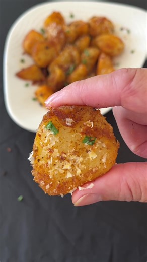 Crispy Pan-Fried Potatoes with Smoked Paprika Recipe