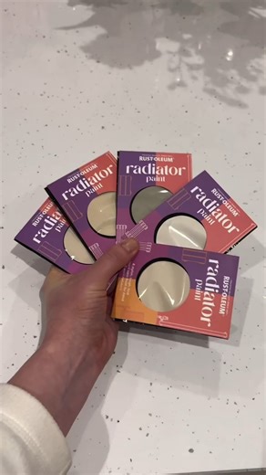 The samples are in 🧑‍🎨 Each of our paint samples provides enough to cover a 30 x 30cm area, so you can get a real feel for how the colour will look in your home. Tip: Apply your sample to paper or card and pin it up on the wall. Observe it at different times of day to see how the shade shifts in natural and artificial light. Colours tested: Hessian, Butterscotch, Portland Stone, Warm Clay and Tanglewood. 🎥 @summerviewhouse | Rust-Oleum UK