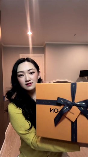 Louis Vuitton Unboxing for 2026 New Year Celebration
