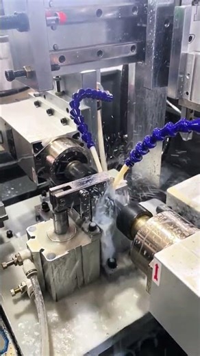 part 68 Double-head automatic milling machine, vibration plate feeding robot loading and unloading.