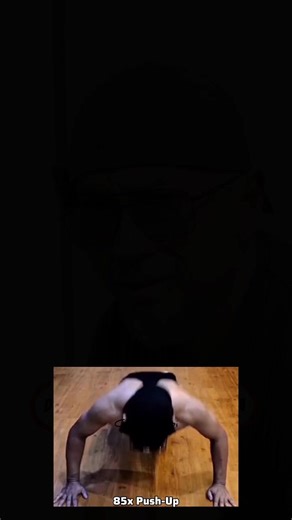 Push-Up: Latihan Beban sederhana buat Pemula yang hanya gunakan beban tubuh alias bodyweight. Kelebihan: 1. Bisa dilakukan dimana saja 2. Tanpa alat hanya gunakan beban tubuh saja Cara mulai: latih dengan Push-Up dinding terlebih dahulu. Agar membiasakan 3 Otot tubuh bagian atas yang dilatih yaitu: Otot Dada, Otot Bahu Depan dan Otot Triceps. Rutinkan sebulan dulu untuk Push-Up Dinding bagi Pemula, baru setelah itu turun Push-Up di bawah. Bisa juga Push-Up pakai dengkul dulu sebelum Full Push-Up