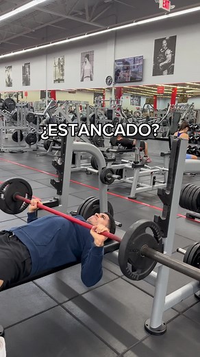 MÉTODO CLUSTER El método cluster en el entrenamiento de fuerza implica dividir un conjunto de repeticiones planeadas en pequeños grupos con breves descansos entre ellos para mejorar la calidad y cantidad de repeticiones realizadas, permitiendo una mayor carga de peso total. ATENCIÓN: no les estoy diciendo que hagan todas sus series así, les estoy compartiendi un metodo de entrenamiento que si quieren pueden aplicar cuando lo vean optimo. Planes de entrenamiento y alimentación en el link de mi pe