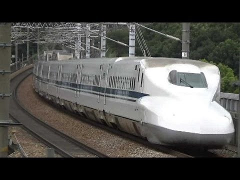 Le Shinkansen de train à grande vitesse au Japon
