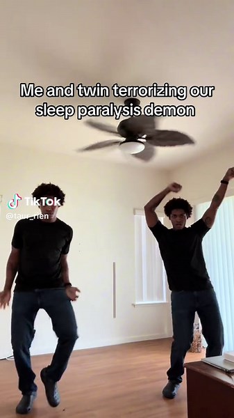 Twin activities #twin #fyp #sleep #funnyvideos #crashout #delulu #wtf #twinning