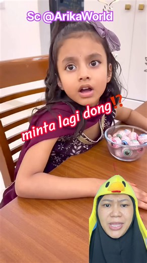 minta tolong bukain⁉️malah di makan🤭🫪 ArikaWorld