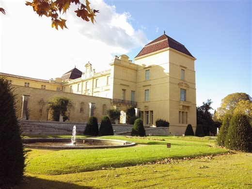 Près de Montpellier. La #Bohème célébrée au Château de Castries