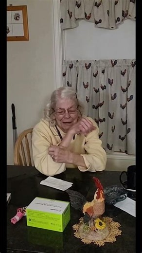 Grandma Gets a Virtual Haircut for the First Time | Hilarious Reaction