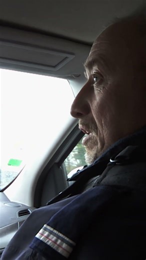 Everything you need to know about using a mobile phone while driving