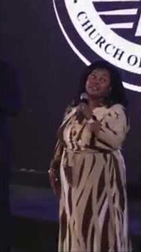Dr. Dorinda Clark Cole Sings I’m Still Here During Altar Call