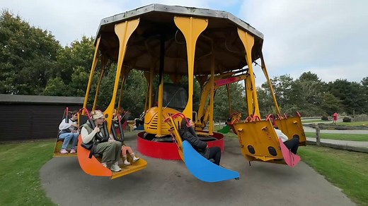 We visited Diggerland in Castleford to discover their dedicated digger attraction 👷 | Yorkshire Evening Post
