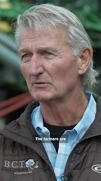 This farmer voted for Trump in 2024, he's struggling