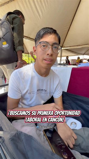 ♿️ Buscamos la primera oportunidad laboral para Eder en #Cancún 🌊 Con 18 años recién cumplidos y una actitud admirable, asistió a la jornada de reclutamiento "Ven y Empléate" con un objetivo claro: integrarse al mundo laboral. Eder vive con una discapacidad, pero eso no define su capacidad de aprender, colaborar y aportar valor a un equipo de trabajo. Estamos buscando empresas en Cancún que apuesten por la diversidad y la inclusión real. ¿Cómo puedes ayudar? 1. Etiqueta a reclutadores o empresa