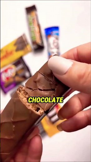 Why it is legally called 3 Musketeers when it is only one bar 🤯🍫