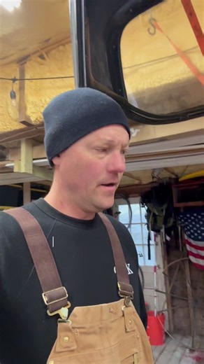 Great materials make all the difference! I picked up some beautiful walnut slabs from Plymouth Live Edge for our Onion Hill project and walked through the process of turning them into a custom countertop. Thoughtful sourcing and hands-on craftsmanship are what bring personality into a home. So happy with how this turned out 🪵 #diml #walnutcountertop #projectbeforeandafter #projectprogress