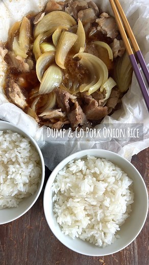 Yako | Easy Asian Recipes on Instagram: "🍱 One-Pot Pork Rice in Rice Cooker (2 servings) Tender pork belly, sweet-salty sauce, and fluffy rice — all cooked together in one pot! Minimal prep, max comfort 💛 Ingredients • Japanese rice 300 g • Water 320 ml • Sliced pork belly 300 g • 1 onion (sliced) Sauce • Soy sauce 3 tbsp • Sugar 2 tbsp • Mirin 2 tbsp • Sesame oil 1 tsp • Hondashi powder 1/2 tsp How to Make ① Wash rice and add water to the rice cooker pot. Mix all sauce ingredients in a small 