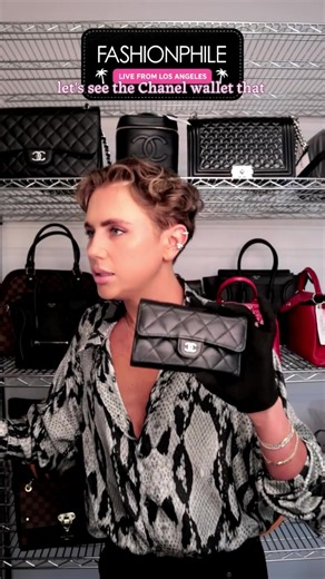 Pre-owned CHANEL Caviar Leather Small Leather Goods Caviar Quilted Medium Flap Wallet Black