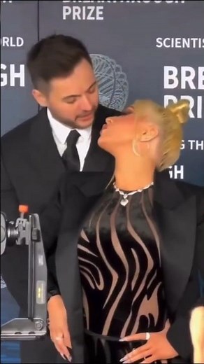 Christina Aguilera & Matthew Rutler at Breakthrough Prize Ceremony #shorts #christinaaguilera