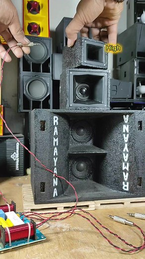 Filter pasif 1 in 3 output #hiburan #sound #balap #horeg #hajatan #soundsystem #battle #prindapan #prindavan #gank #genk #karnaval #beam #subwoofer #parled #carnival #pargoy #remix #power #lighting #line #array #goodreels #speaker #sound #videos #subwoofer #diy #diyproject #soundsystem | miniatur sound system